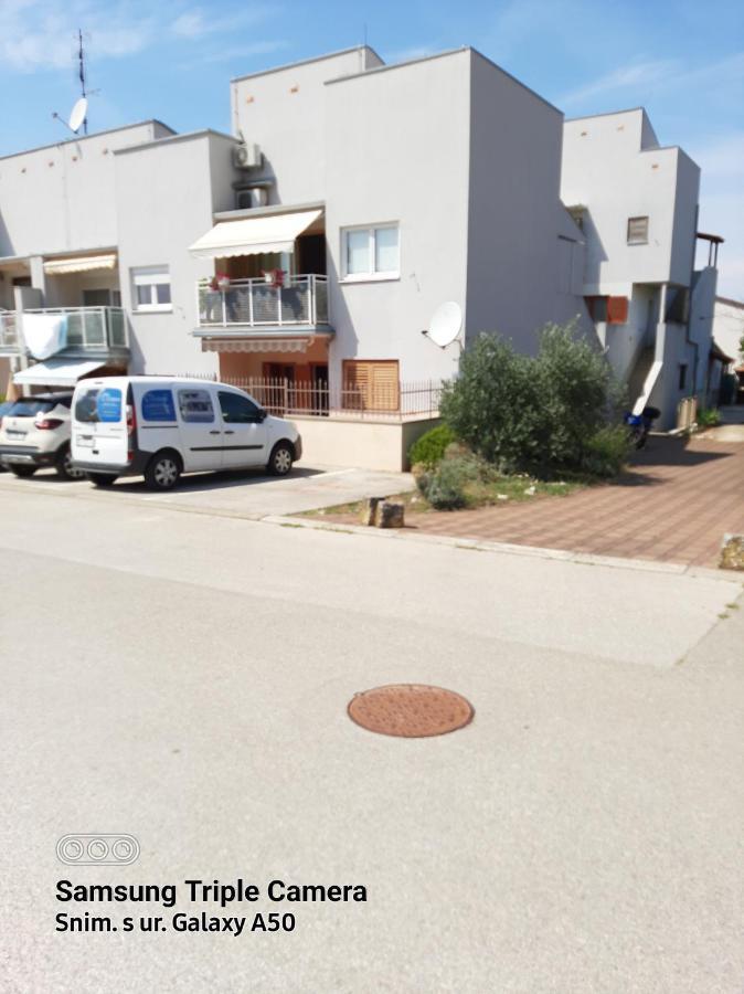 Medo Apartment Novigrad  Exterior photo