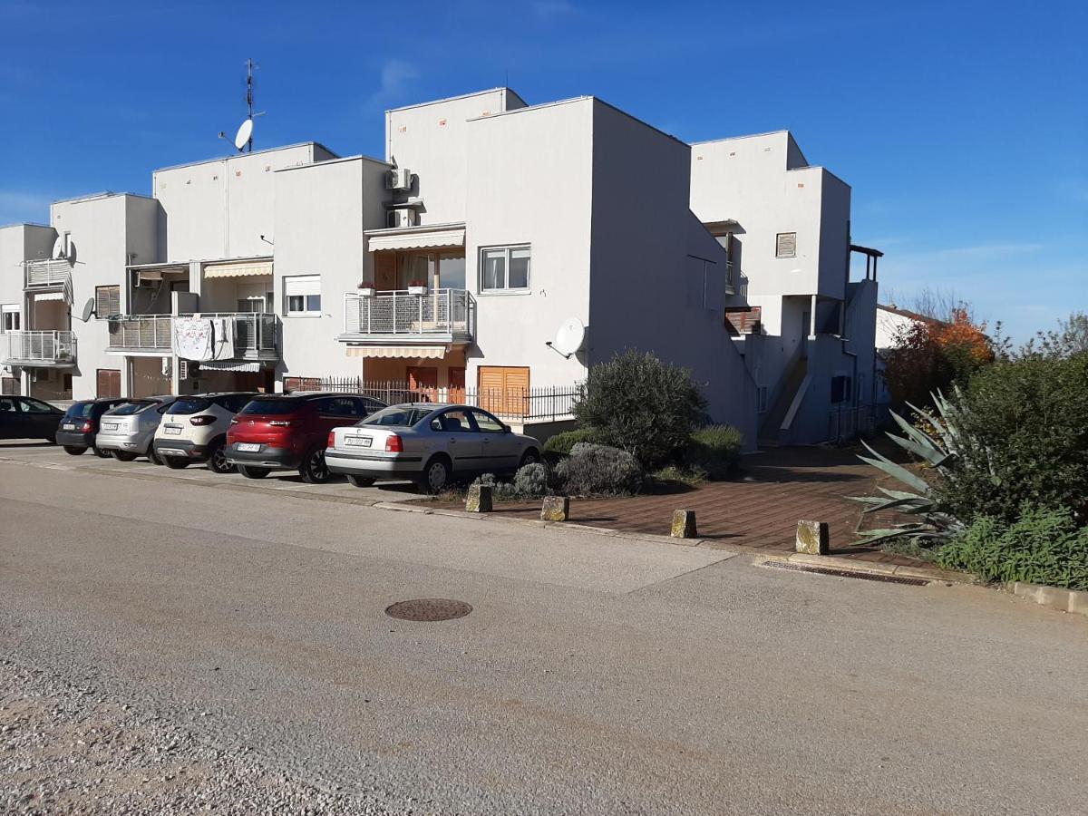 Medo Apartment Novigrad  Exterior photo